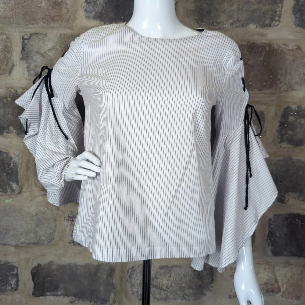 Harlowe & Graham Pinstripe Dramatic‎ Sleeve Blouse Woman's Size XS Lace Up